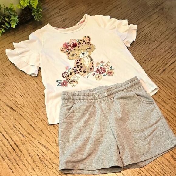 Cute Shirt And Short Set Size M 7/8 - Picture 1 of 13
